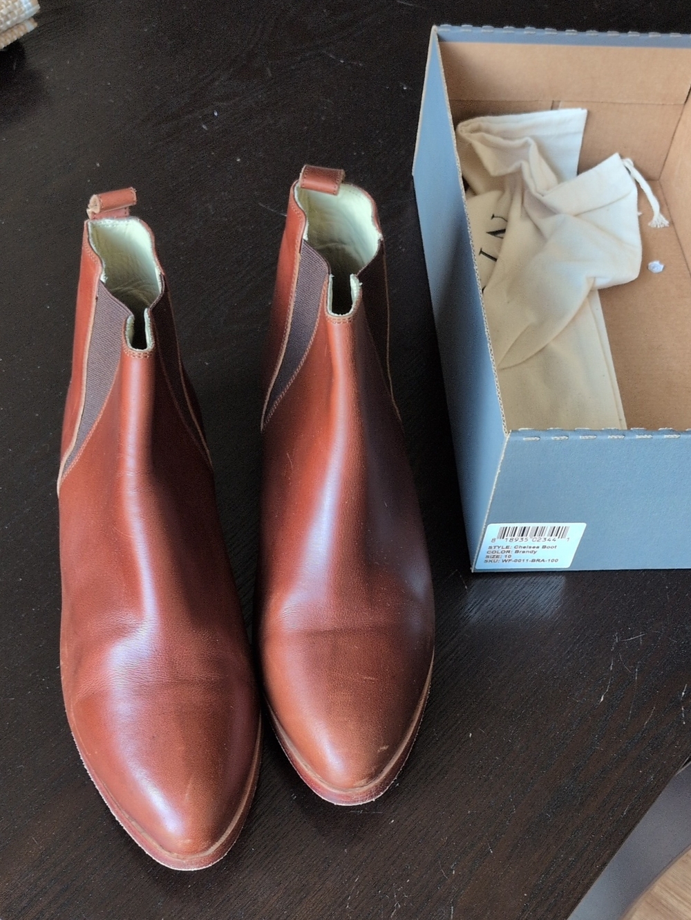 Nisolo Brandy Chelsea Boot - Size 10